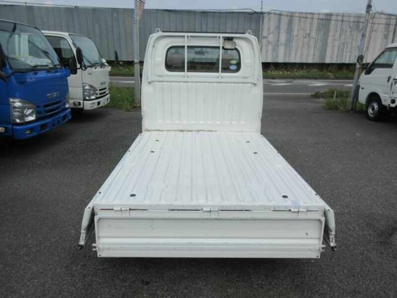 CLIPPER TRUCK