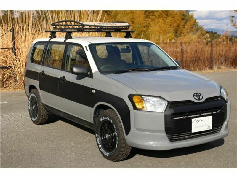 TOYOTA SUCCEED