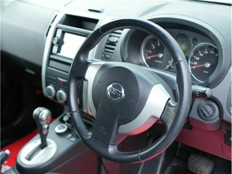 X-TRAIL-32