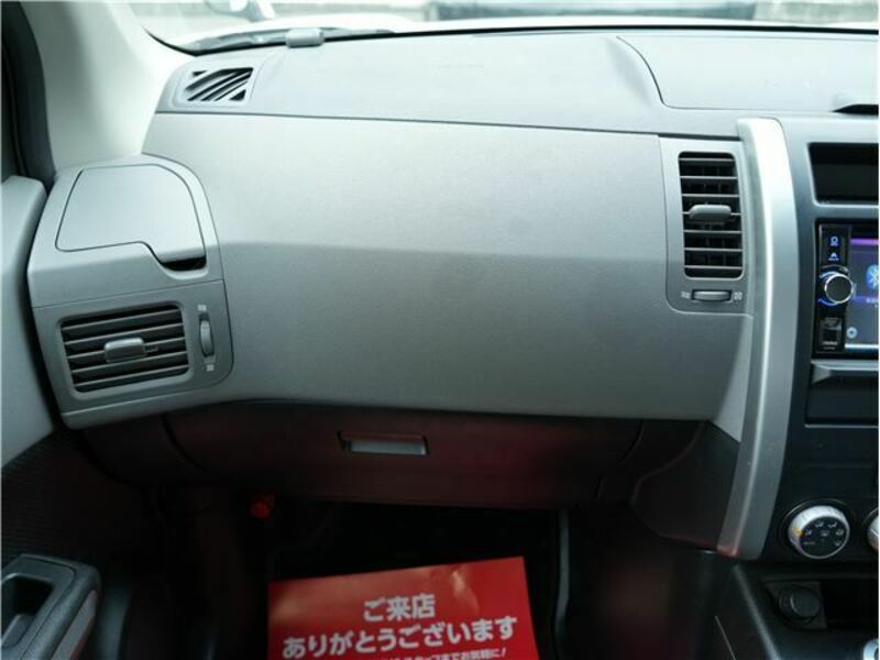 X-TRAIL-42