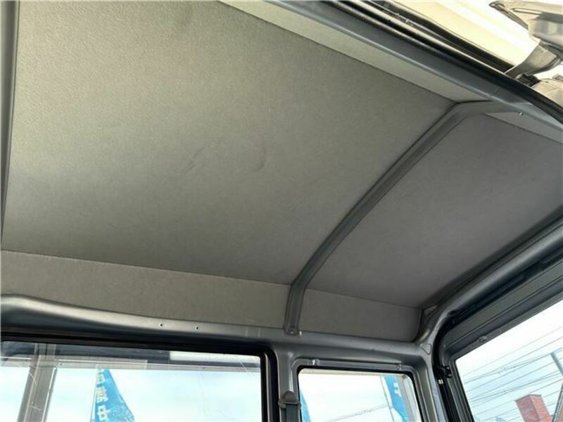 CLIPPER VAN