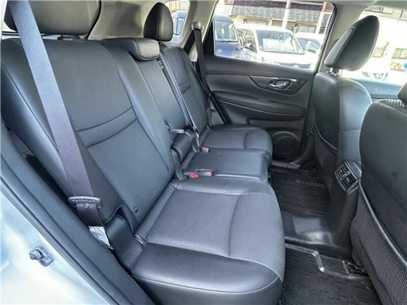 X-TRAIL-16