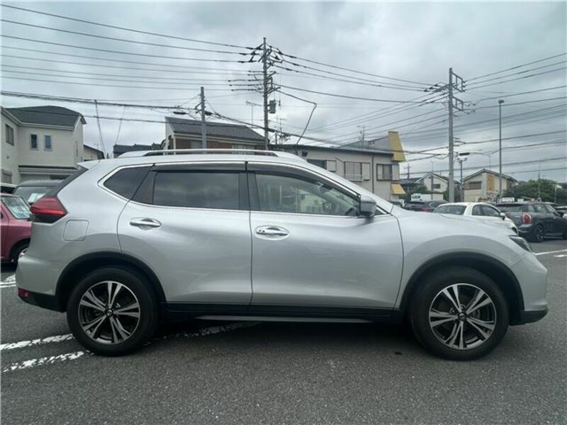 X-TRAIL-25