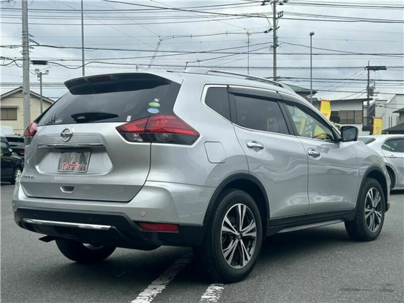 X-TRAIL-26