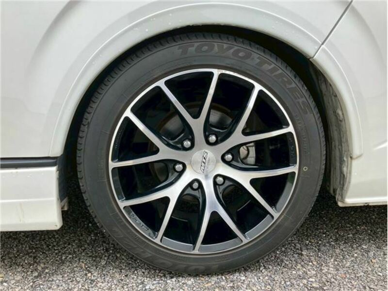 HIACE-11