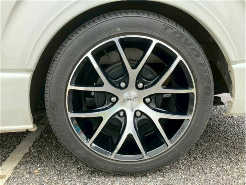 HIACE-12