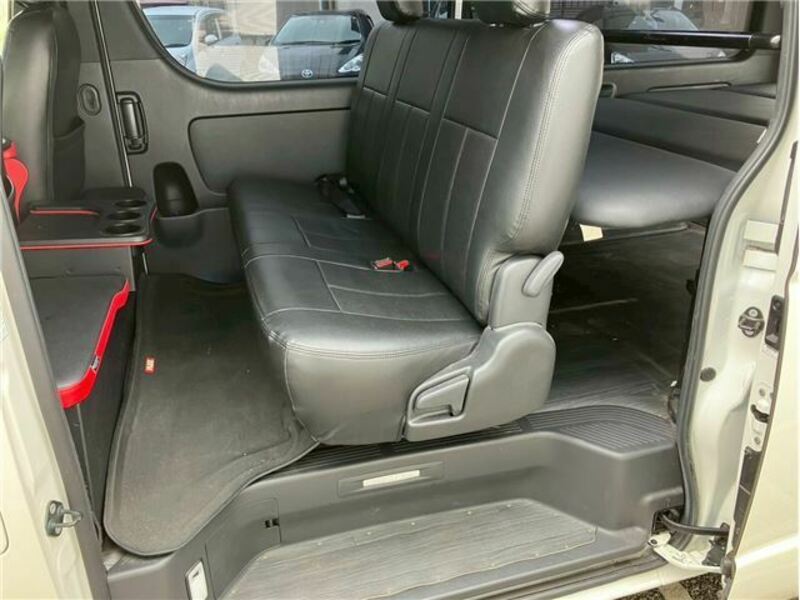 HIACE-36