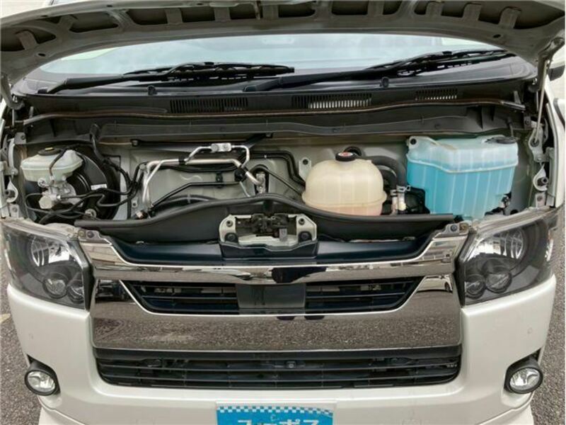HIACE-44