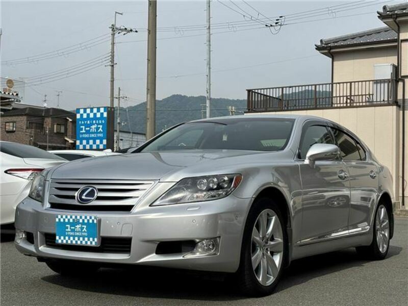 LEXUS LS