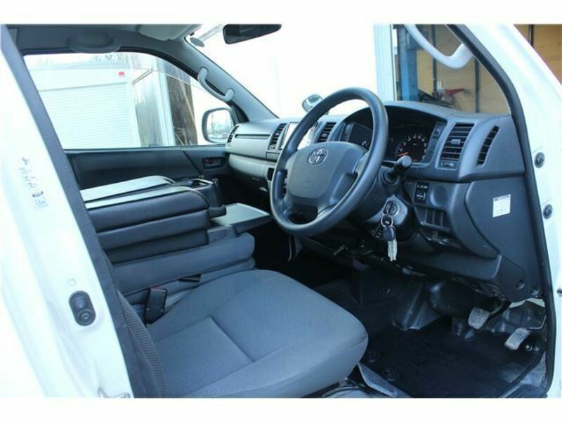 HIACE VAN-2