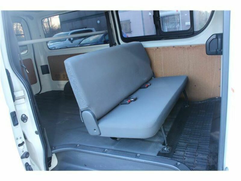 HIACE VAN-11