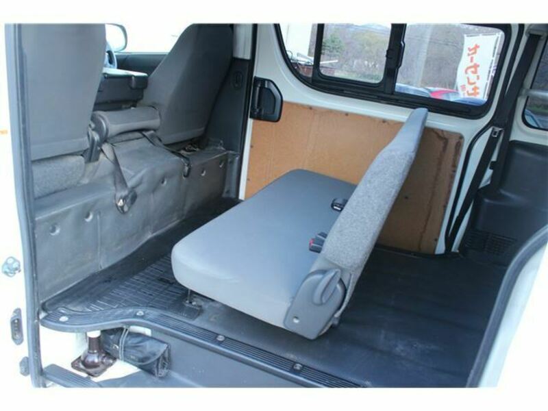 HIACE VAN-14