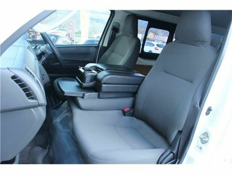 HIACE VAN-16