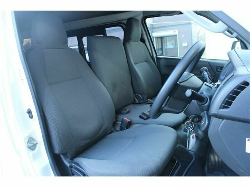 HIACE VAN-18