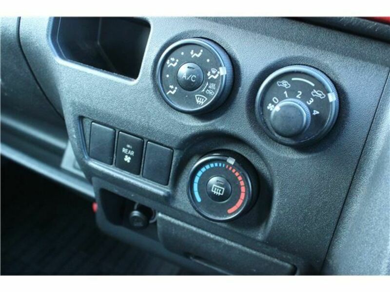 HIACE VAN-23