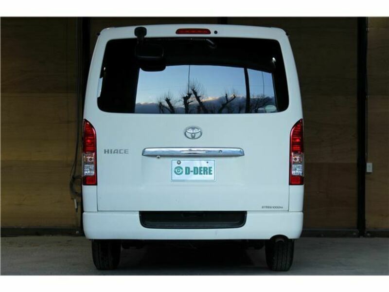 HIACE VAN-33