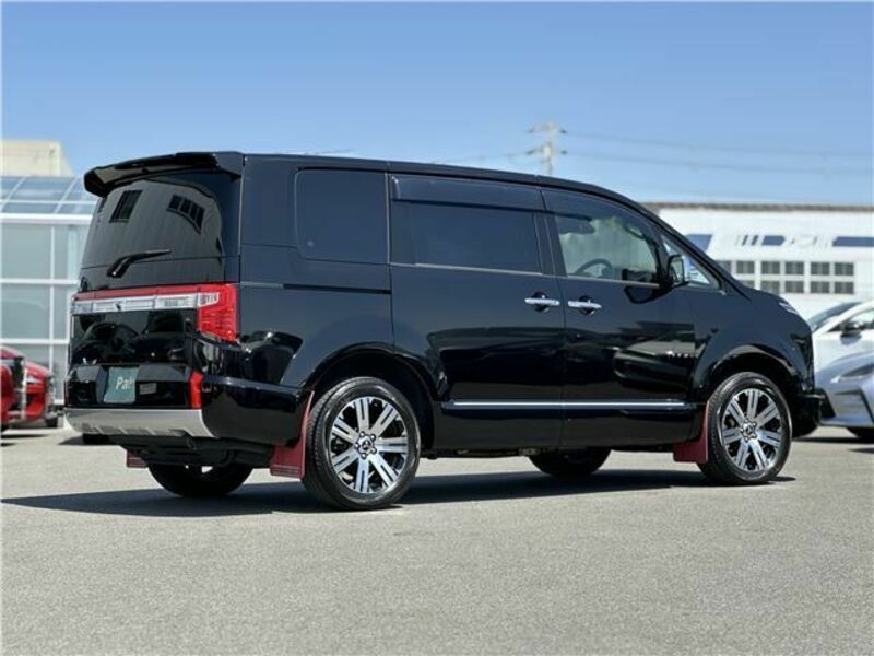DELICA D5