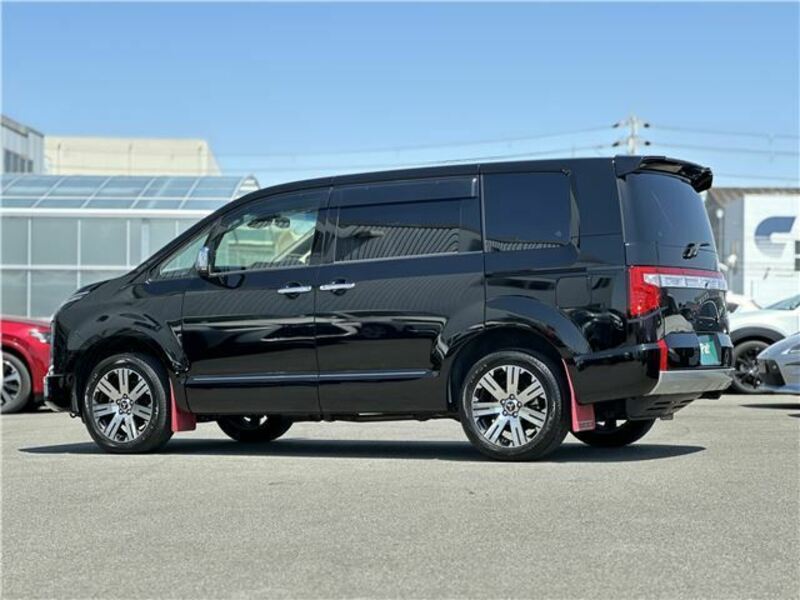 DELICA D5