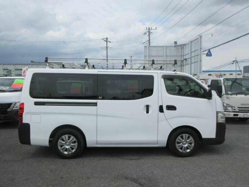 NV350 CARAVAN-6
