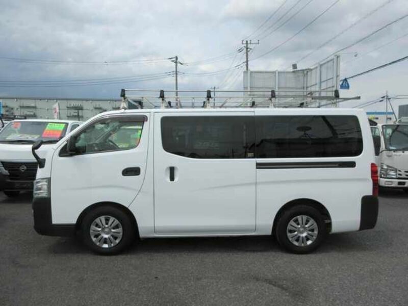 NV350 CARAVAN-7
