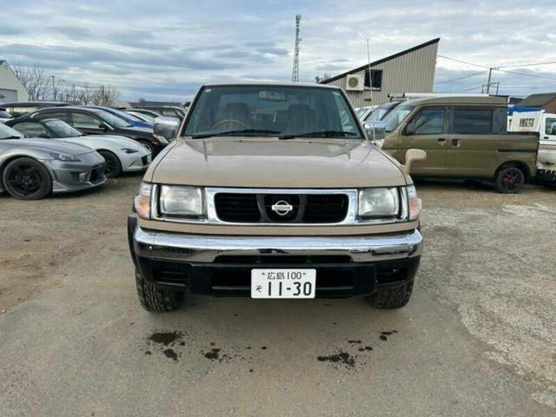 DATSUN-1