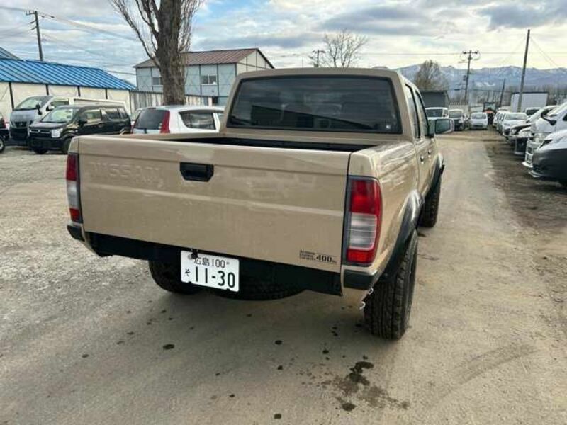 DATSUN-7