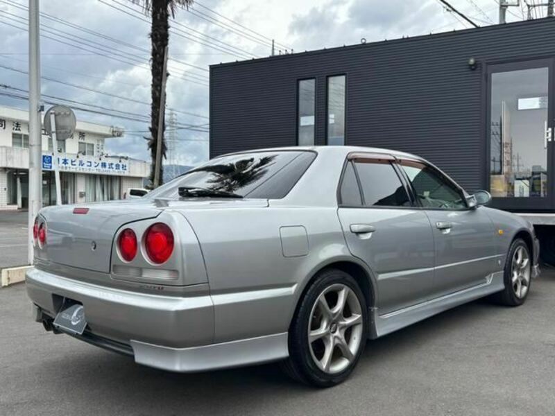 SKYLINE-30