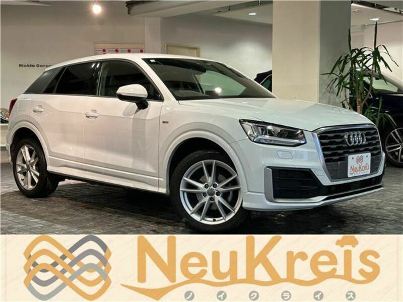 AUDI Q2