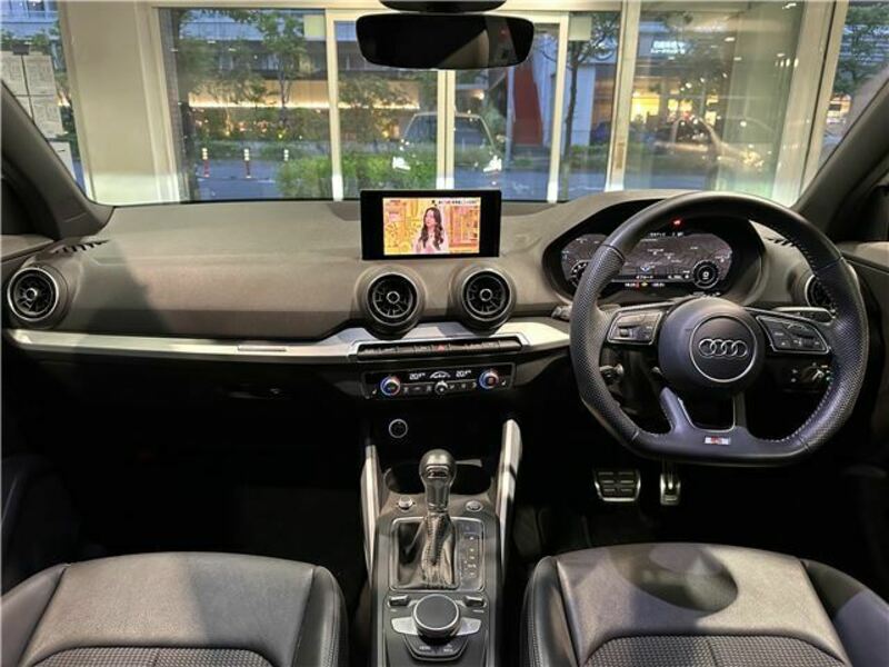 Q2