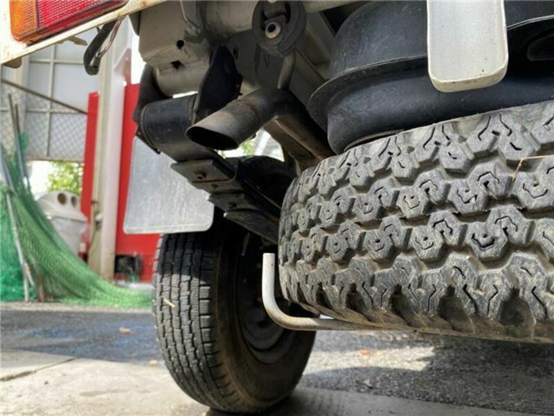 CARRY TRUCK