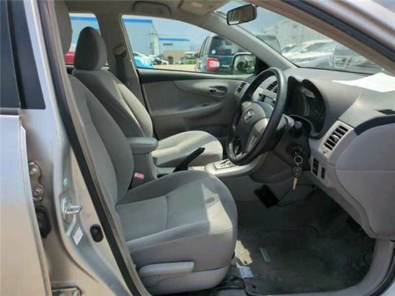 COROLLA AXIO