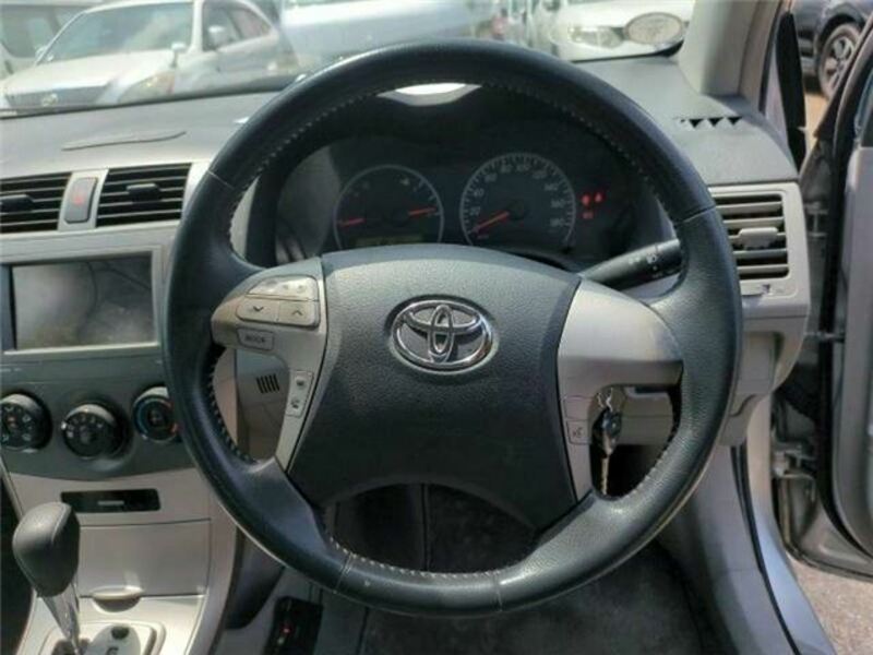 COROLLA AXIO