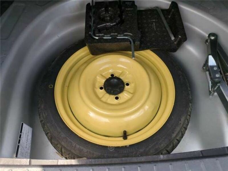 COROLLA AXIO
