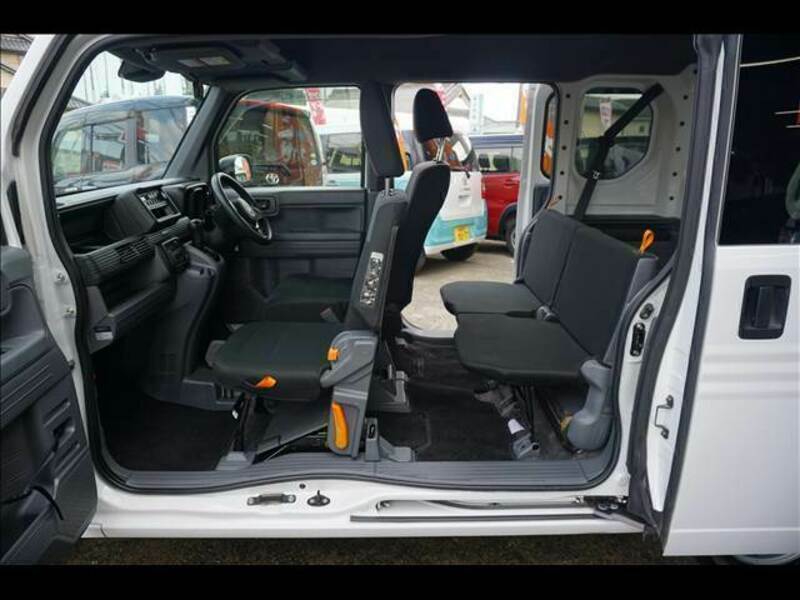 N-VAN-13