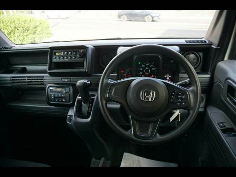 N-VAN-8