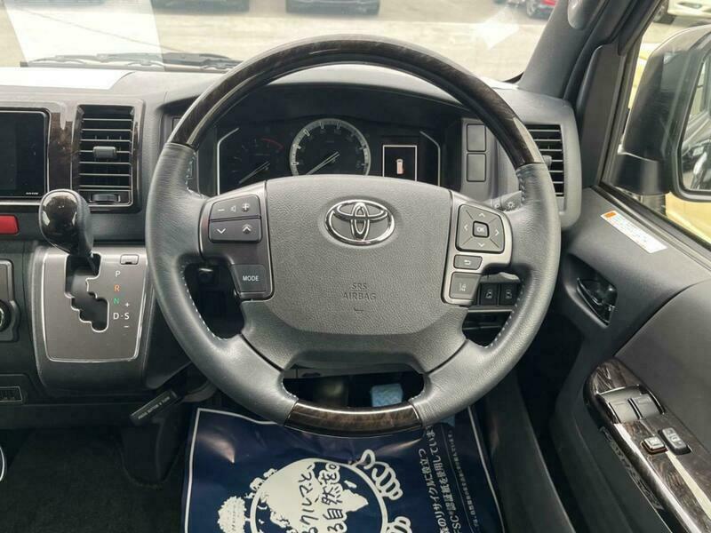 HIACE VAN