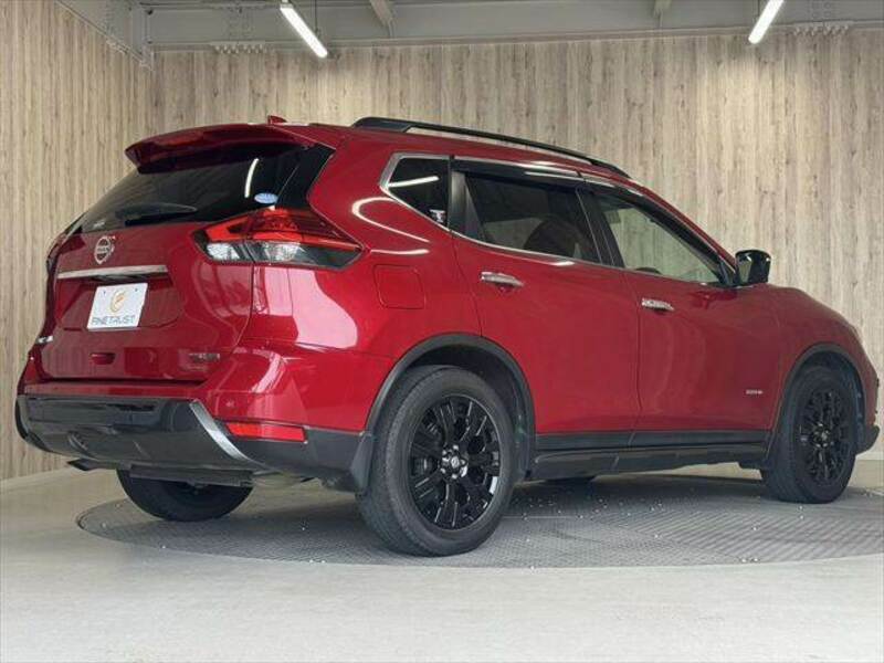 X-TRAIL-18