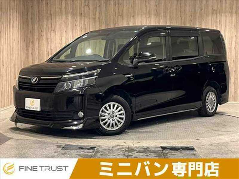 TOYOTA　VOXY