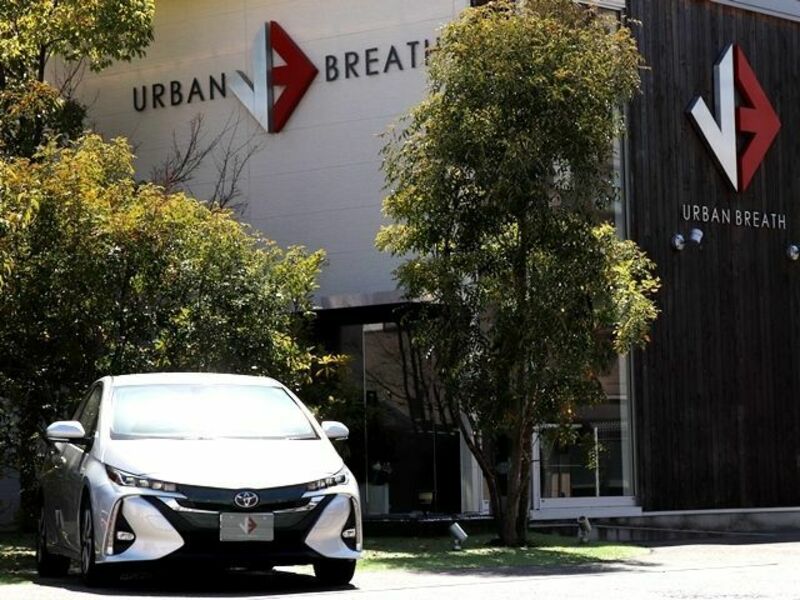 PRIUS PHV-5