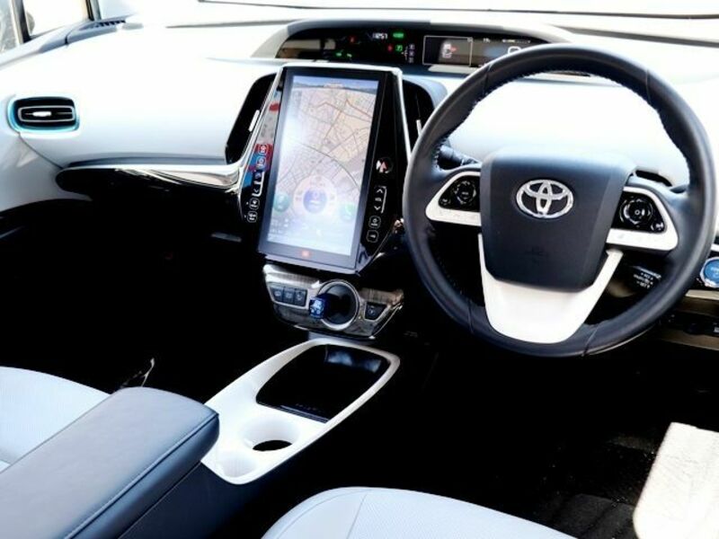 PRIUS PHV-13