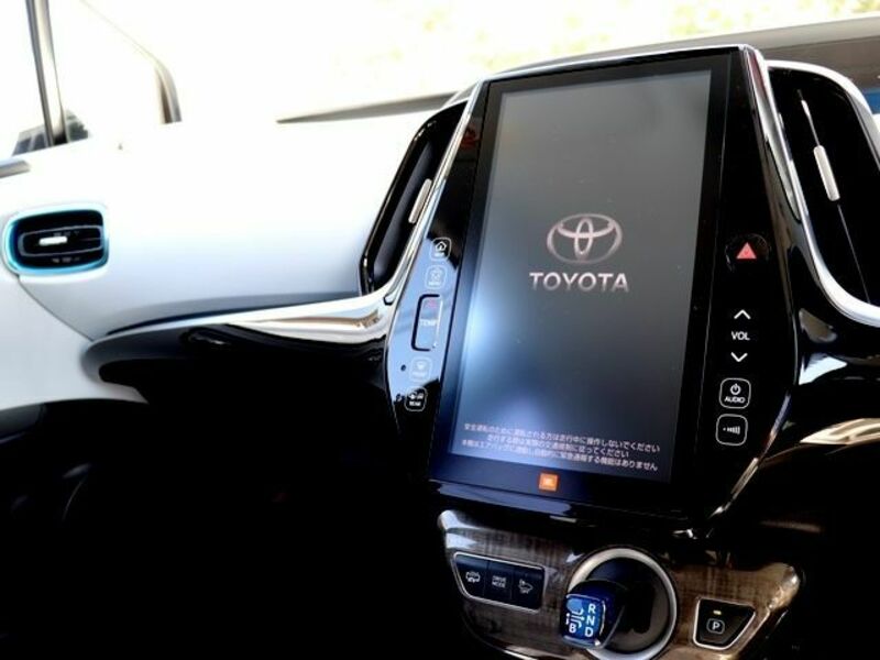 PRIUS PHV-17