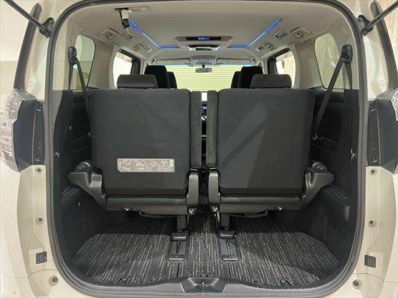 VELLFIRE-10
