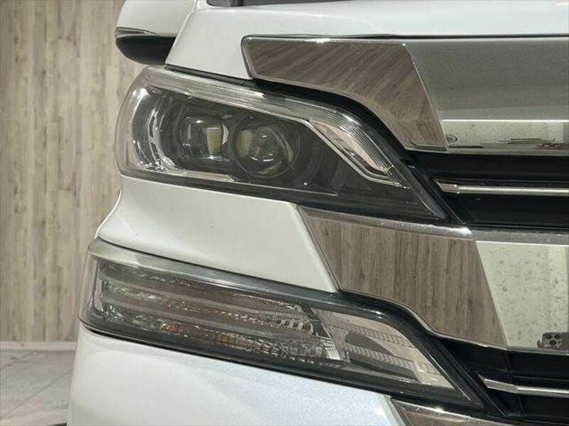 VELLFIRE-22