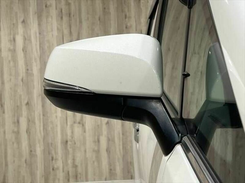 VELLFIRE-26