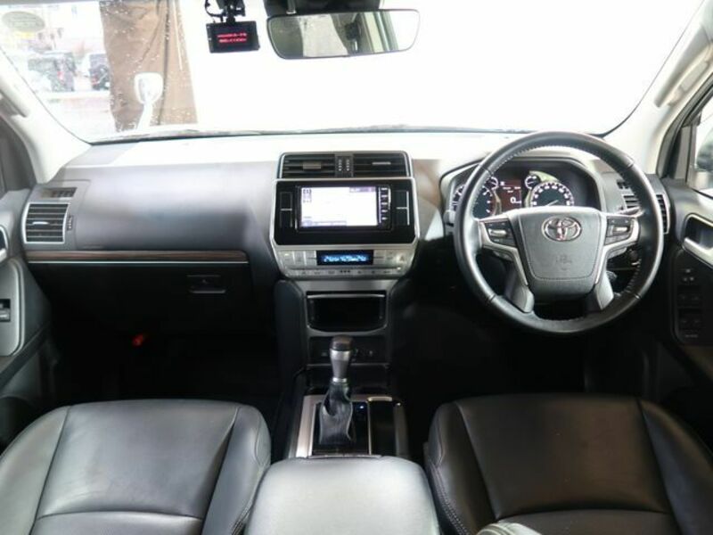 LAND CRUISER PRADO-1
