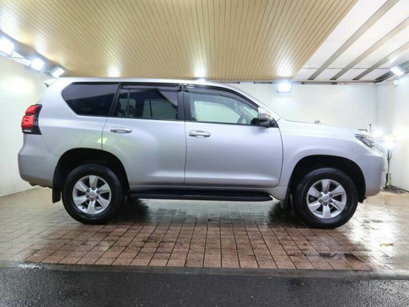 LAND CRUISER PRADO-6