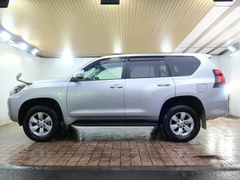 LAND CRUISER PRADO-7