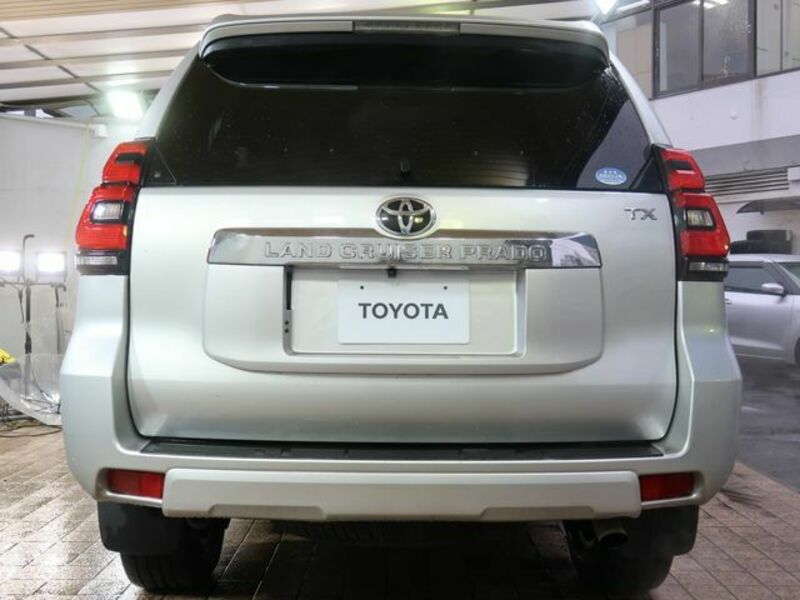 LAND CRUISER PRADO-9