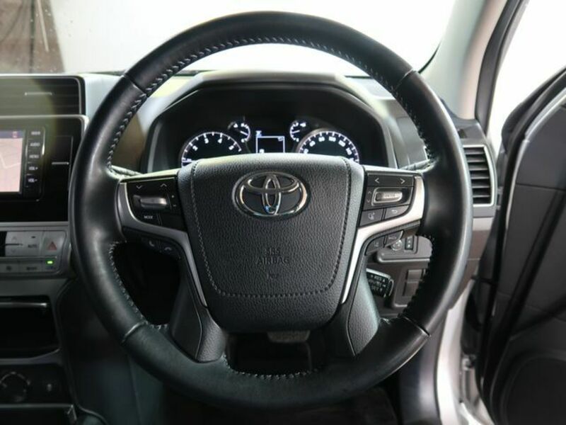 LAND CRUISER PRADO-17