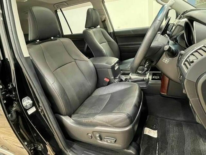 LAND CRUISER PRADO-8